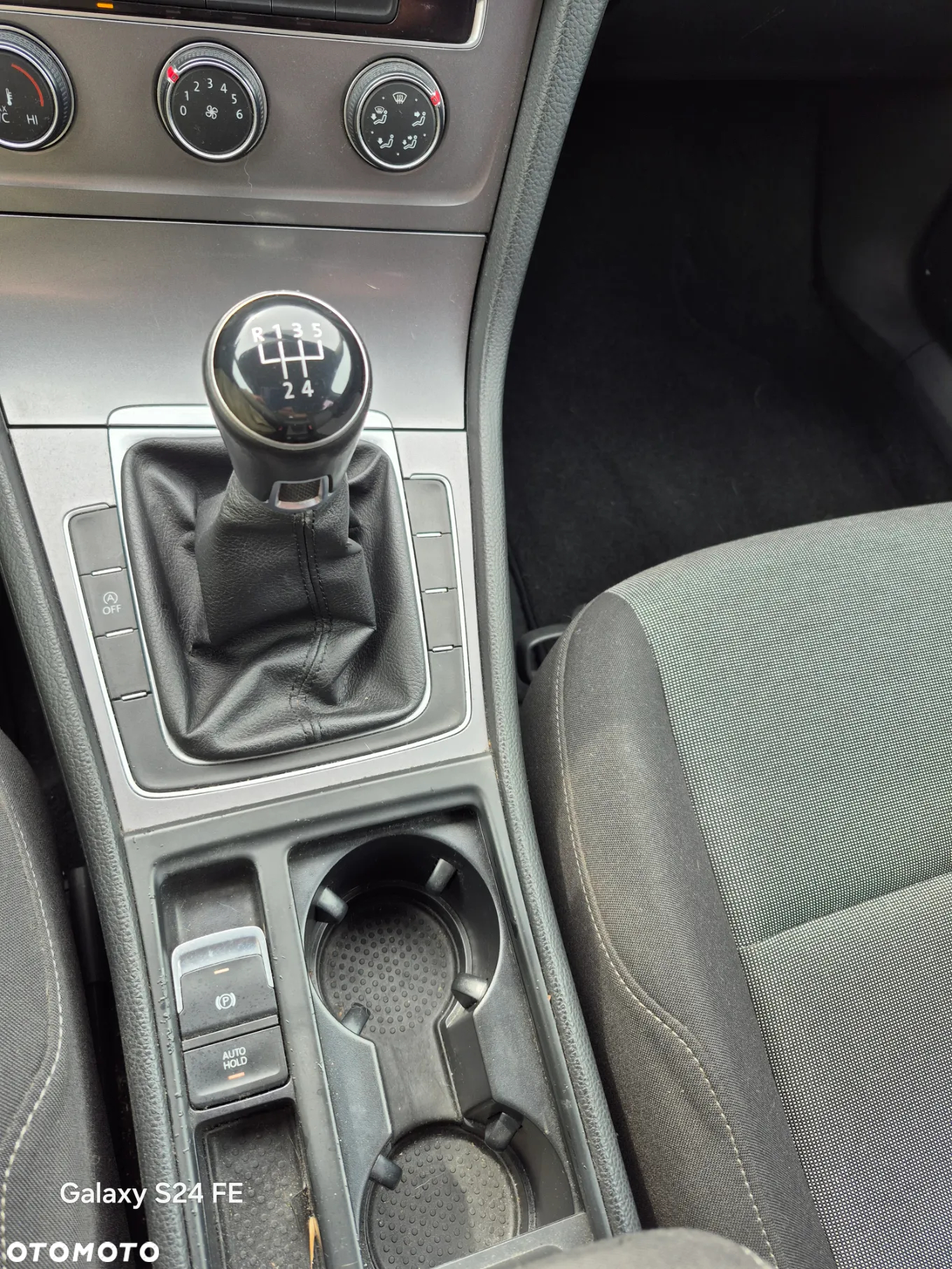Volkswagen Golf 1.6 BlueTDI Comfortline - 14