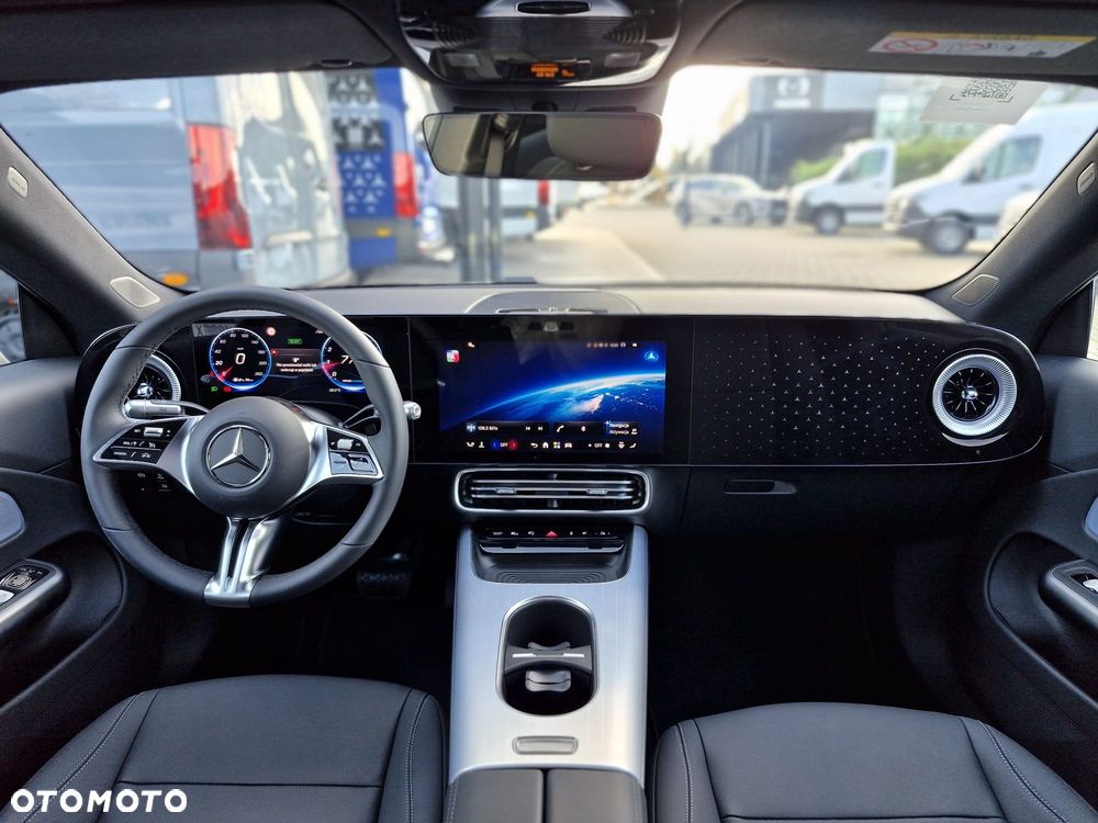 Mercedes-Benz CLA 200 mHEV 8G-DCT - 11