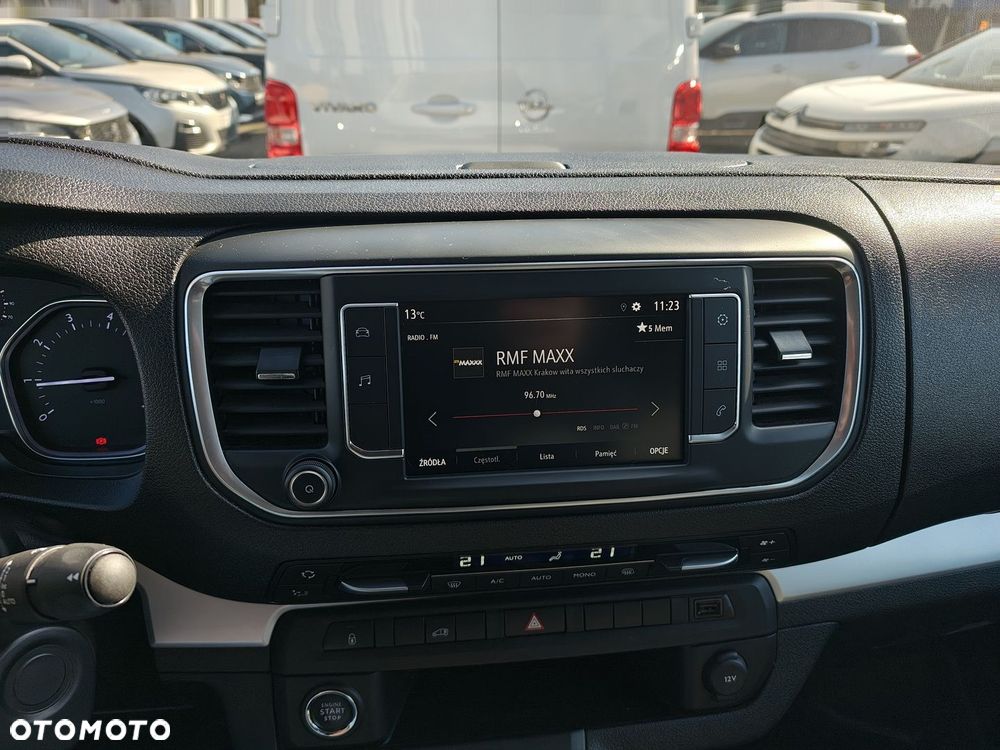 Opel Vivaro - 17