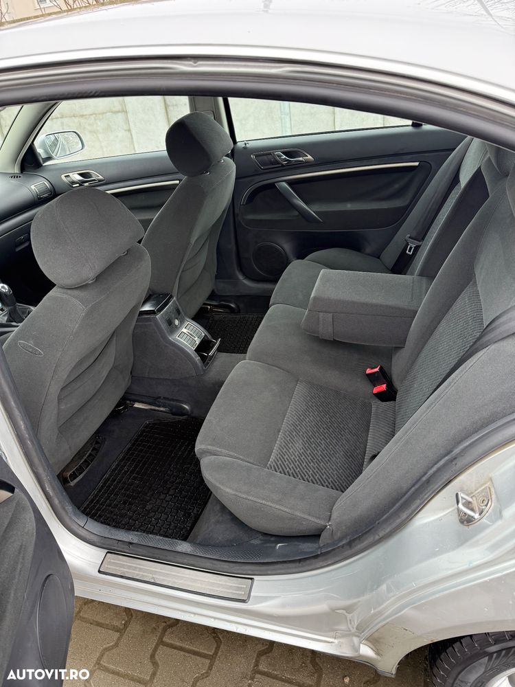 Skoda Superb 1,9 TDI Elegance - 14