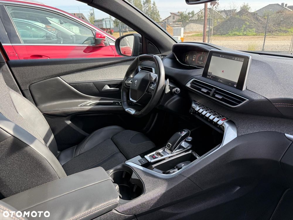 Peugeot 3008 1.2 PureTech GT S&S EAT8 - 10