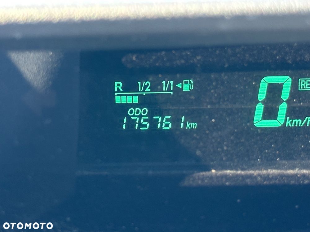 Toyota Prius 1.5 VVT-i Prestige - 25