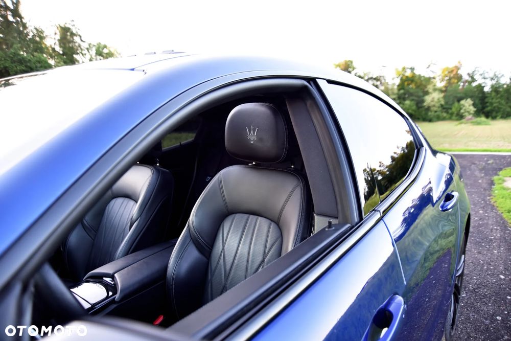 Maserati Ghibli S Modena - 9