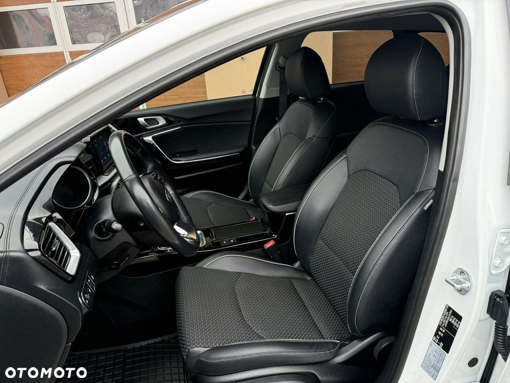 Kia Ceed 1.4 T-GDI L Business Line Plus DCT - 23