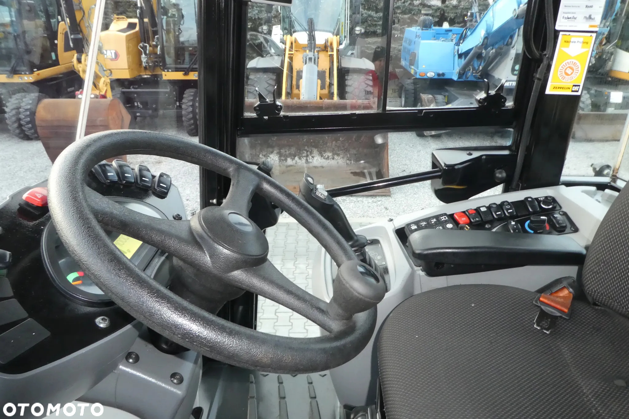 Caterpillar 914M Z NIEMIEC ŁYŻKA WIDŁY - 24