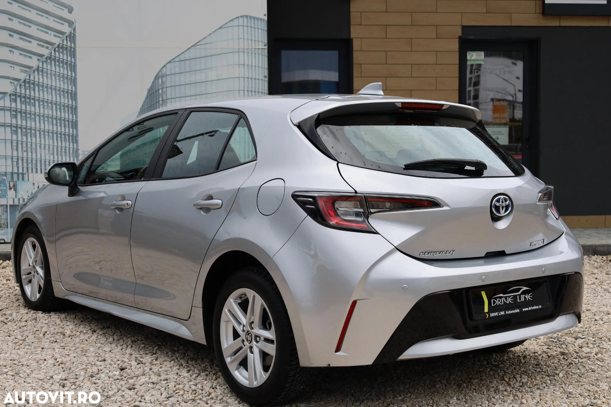Toyota Corolla 1.8 HSD Dynamic - 8