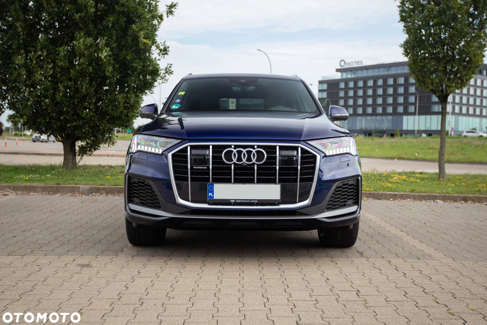 Audi Q7 55 TFSI e PHEV Quattro S Line Tiptr - 3