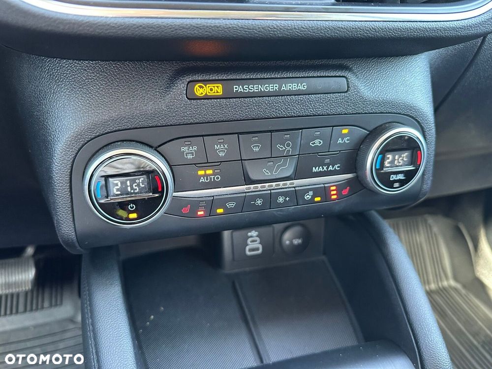 Ford Kuga - 21