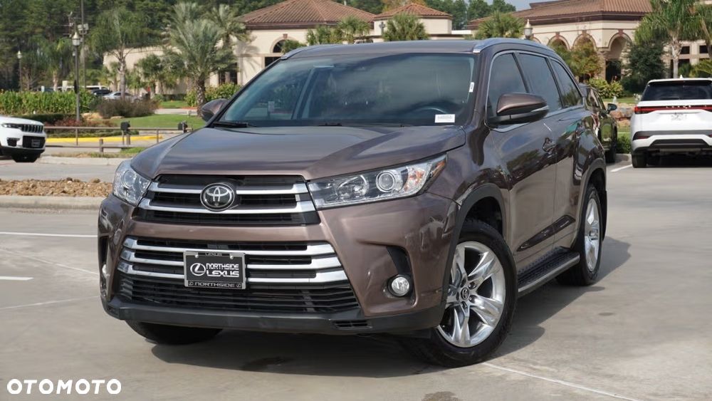 Toyota Highlander - 1