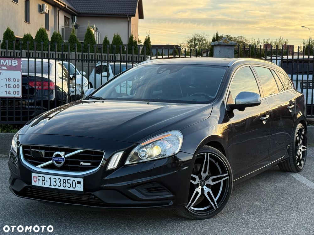 Volvo V60 T6 AWD Geartronic RDesign - 2