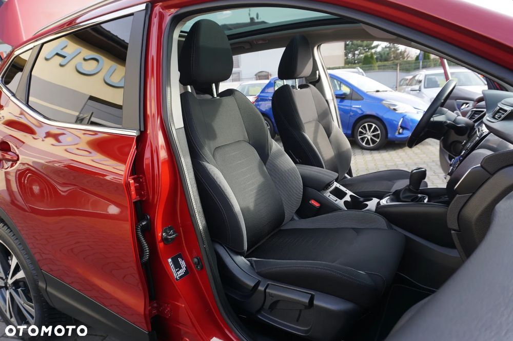 Nissan Qashqai 1.2 DIG-T N-Connecta Xtronic EU6 - 27