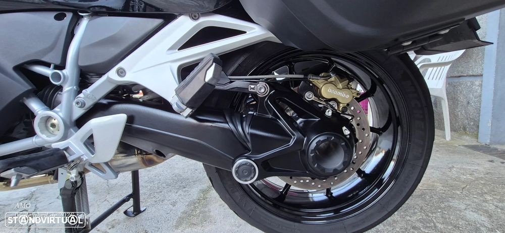 BMW R 1250 RT TRIPLE BLACK - 15