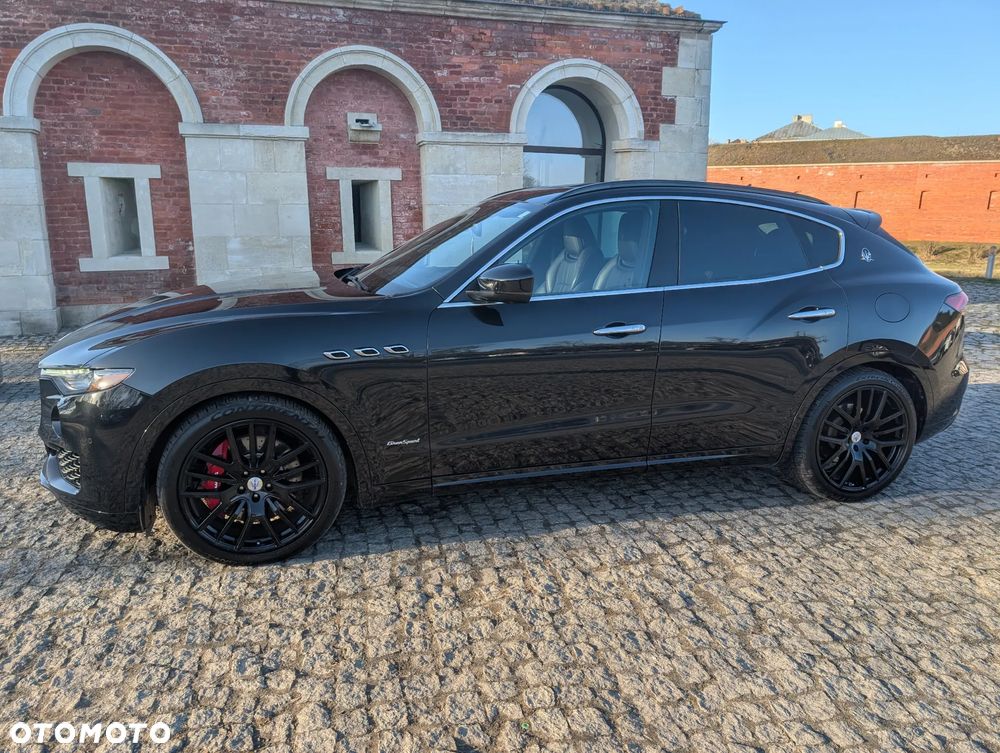 Maserati Levante S Q4 GranSport - 13