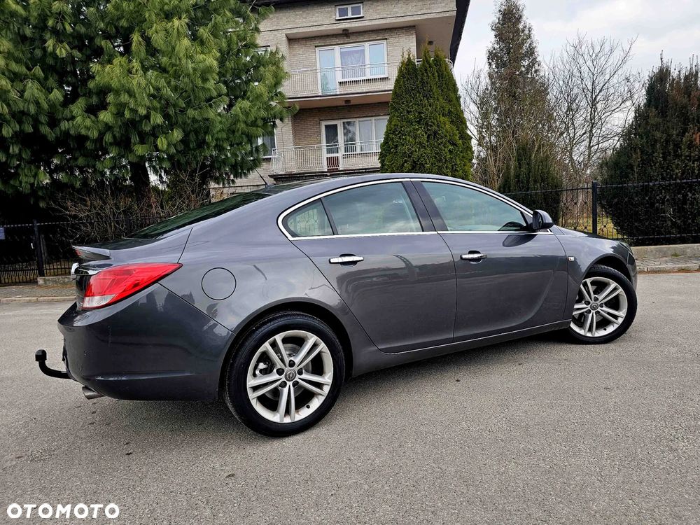 Opel Insignia 2.0 Turbo Cosmo - 3