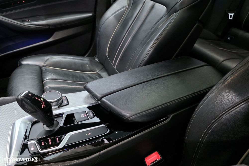 BMW 520 d Pack M Auto - 29