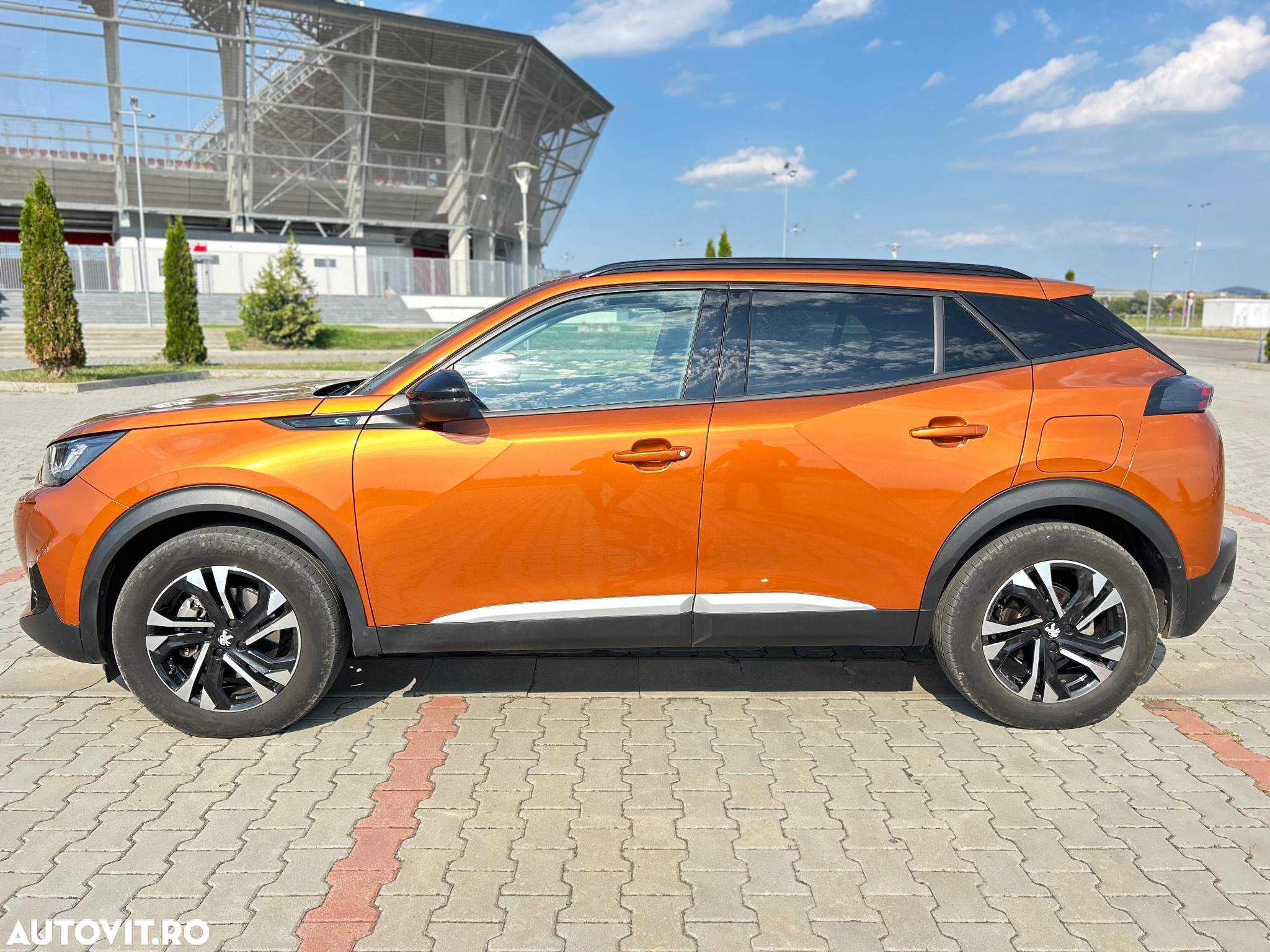 Peugeot 2008 e-2008 Allure Pack - 9