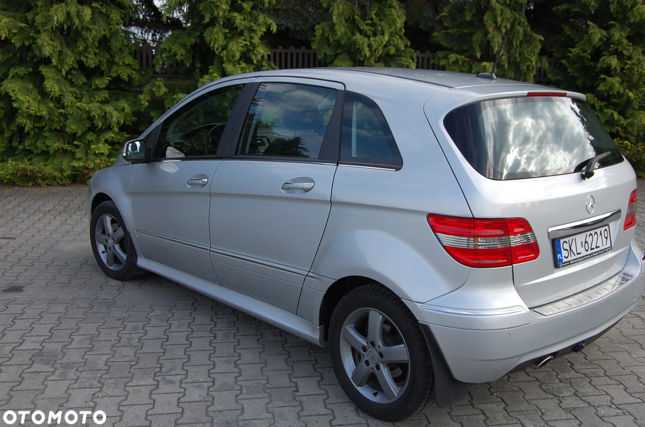 Mercedes-Benz Klasa B 180 BlueEffICIENCY - 3