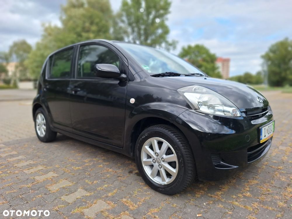 Daihatsu Sirion 1.3 - 9