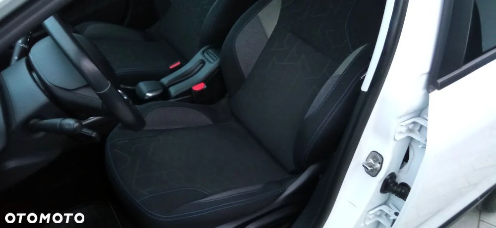 Peugeot 2008 1.2 Pure Tech Style - 15