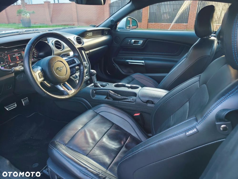 Ford Mustang - 23