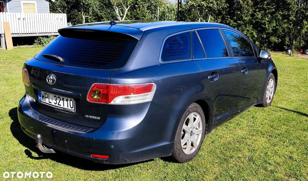 Toyota Avensis 1.8 Sol - 4