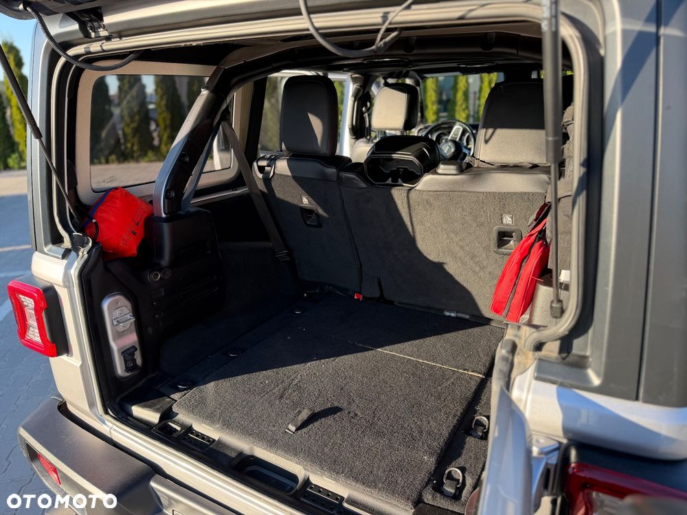 Jeep Wrangler - 14