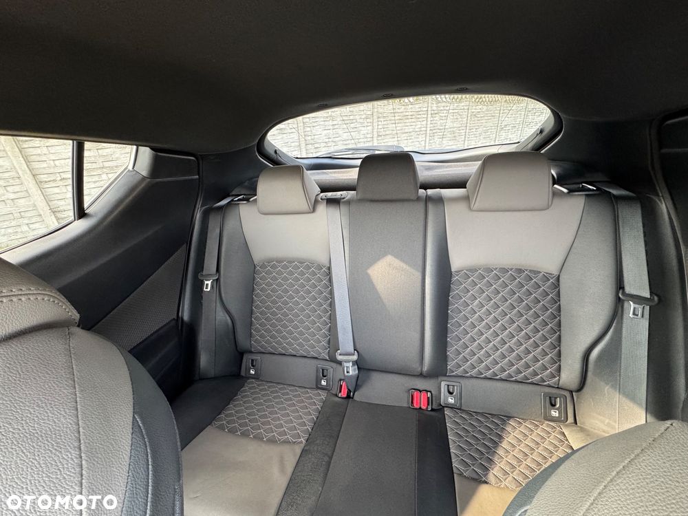 Toyota C-HR 1.8 Hybrid Executive - 23