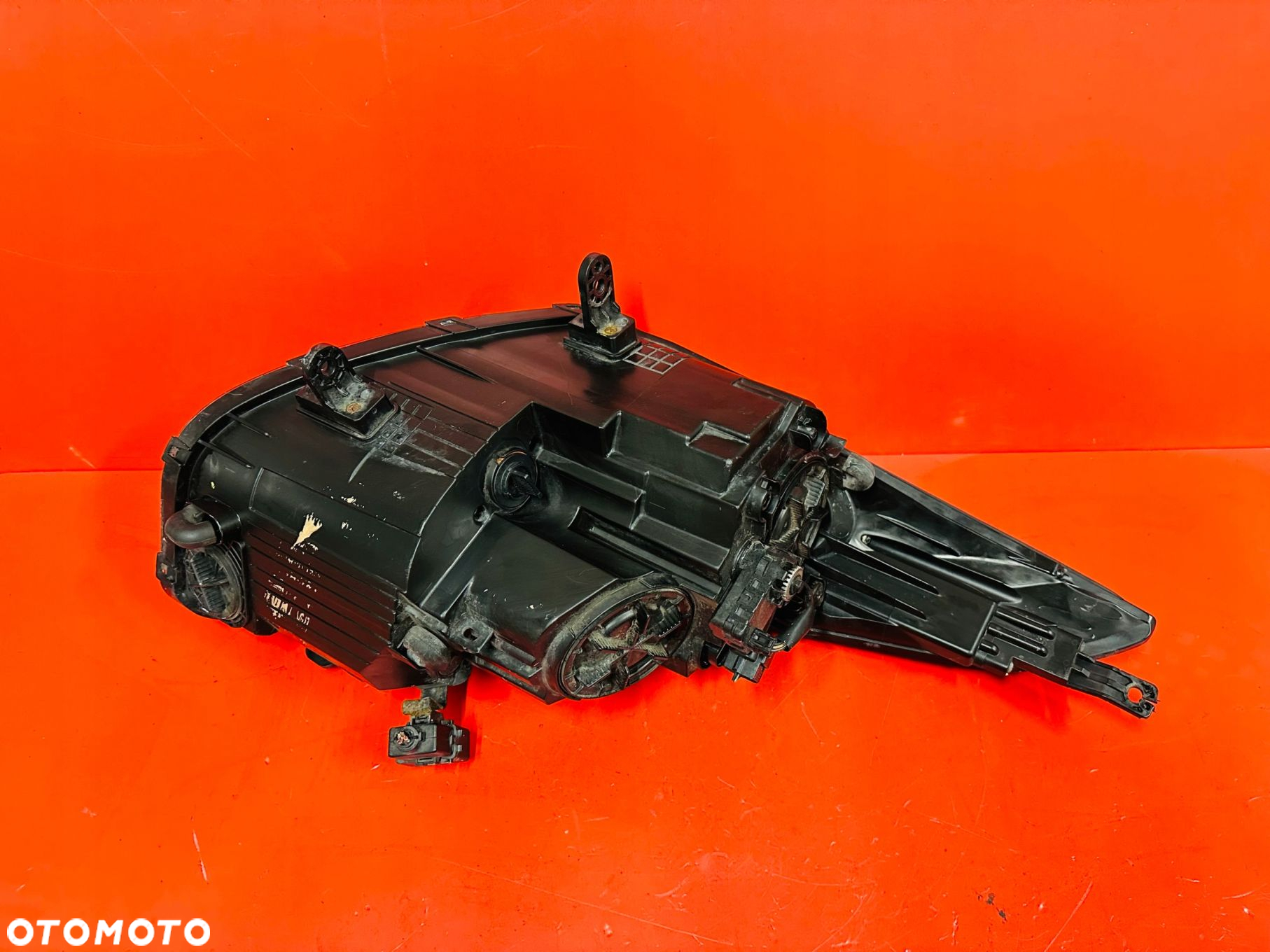 LAMPA LEWA HYUNDAI I40 ZWYKŁA LED BDB EUROPA 10 PIN - 7