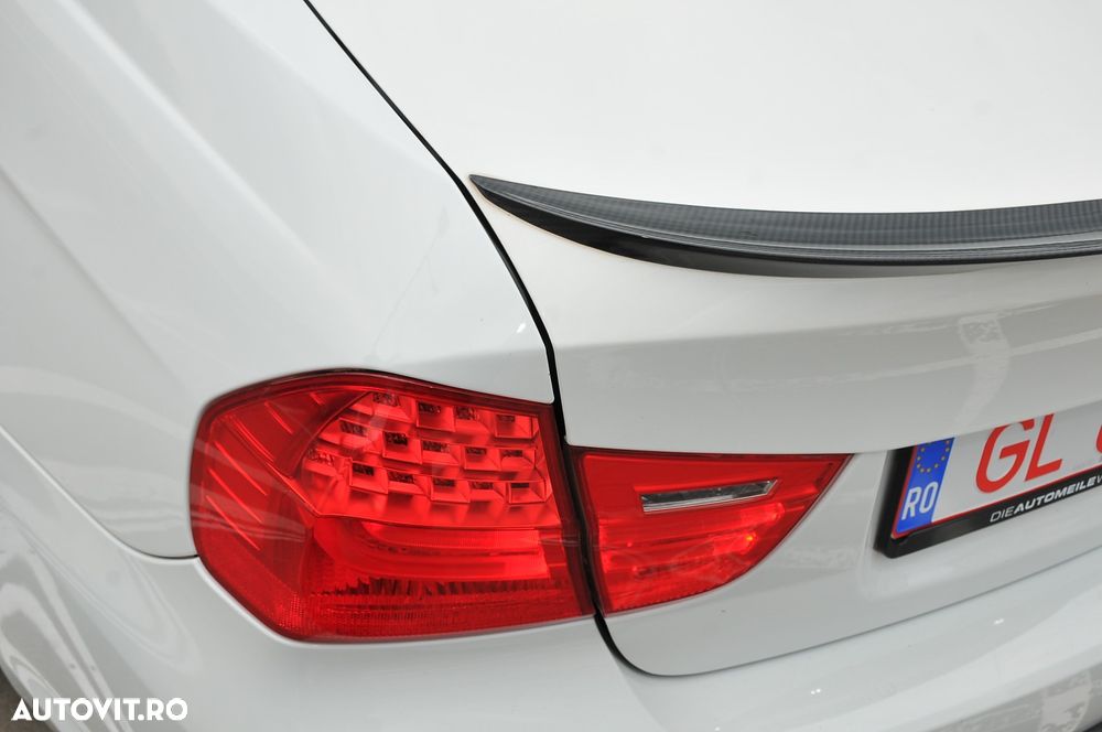 BMW Seria 3 318i Edition Sport - 7