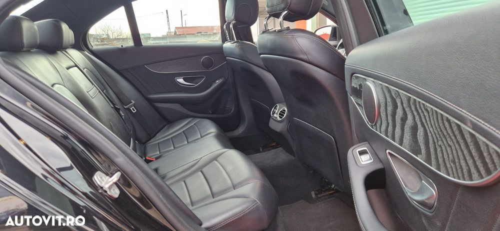 Mercedes-Benz C - 28