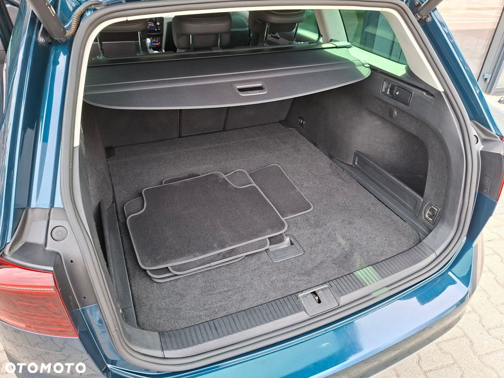 Volkswagen Passat - 6
