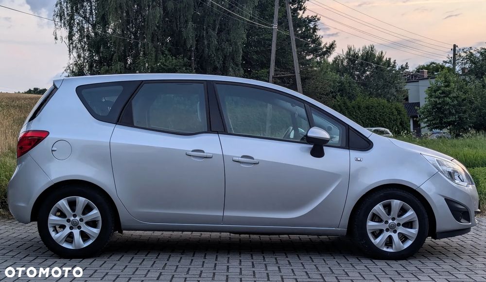 Opel Meriva - 22