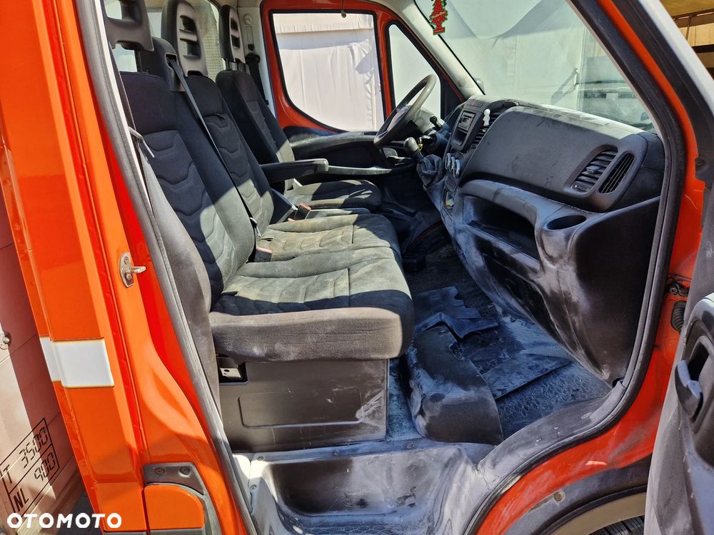 Iveco Daily do 3,5T 3.0 170 PS Na Blizniakach Laweta Pomoc Droga Najazd - 19