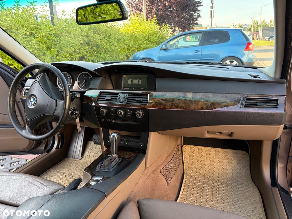 BMW Seria 5 - 12