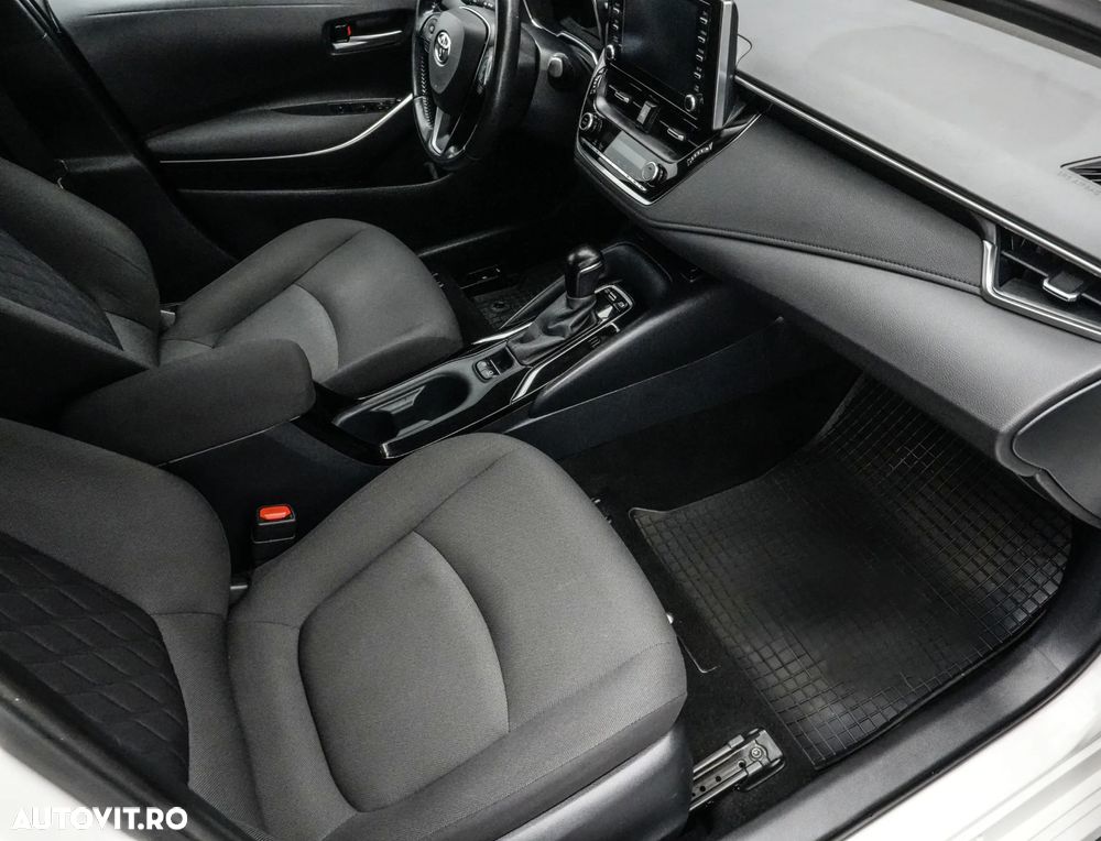 Toyota Corolla 1.8 HSD Dynamic - 13