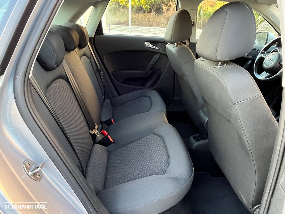 Audi A1 Sportback 1.6 TDI S-line - 23