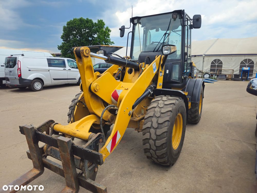 Caterpillar 908h2 - 2