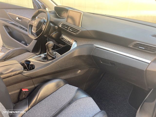 Peugeot 3008 PureTech 130 Stop & Start Active - 28