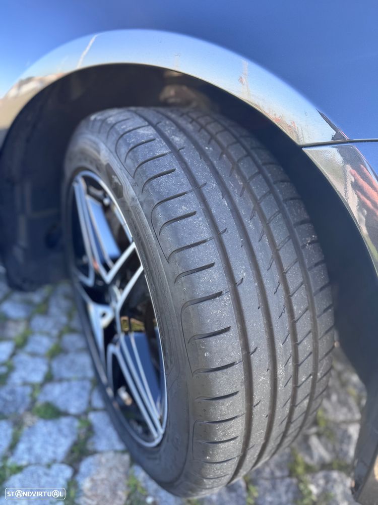 Mercedes-Benz E 300 de AMG Line - 23