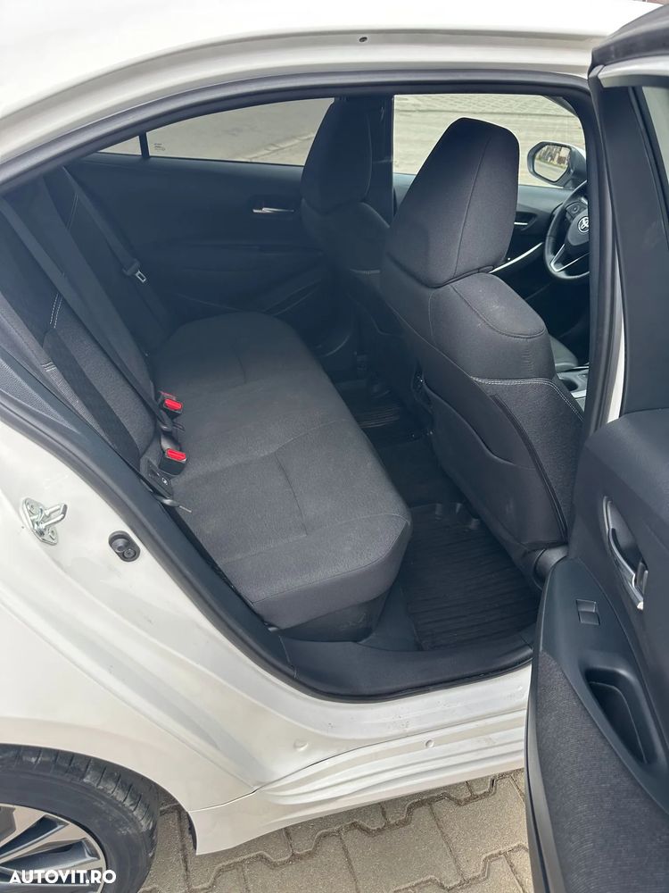 Toyota Corolla 1.8 HSD Business - 9