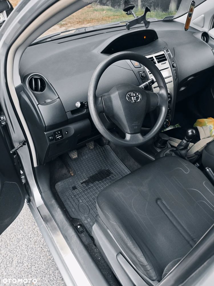 Toyota Yaris 1.33 Sol - 9