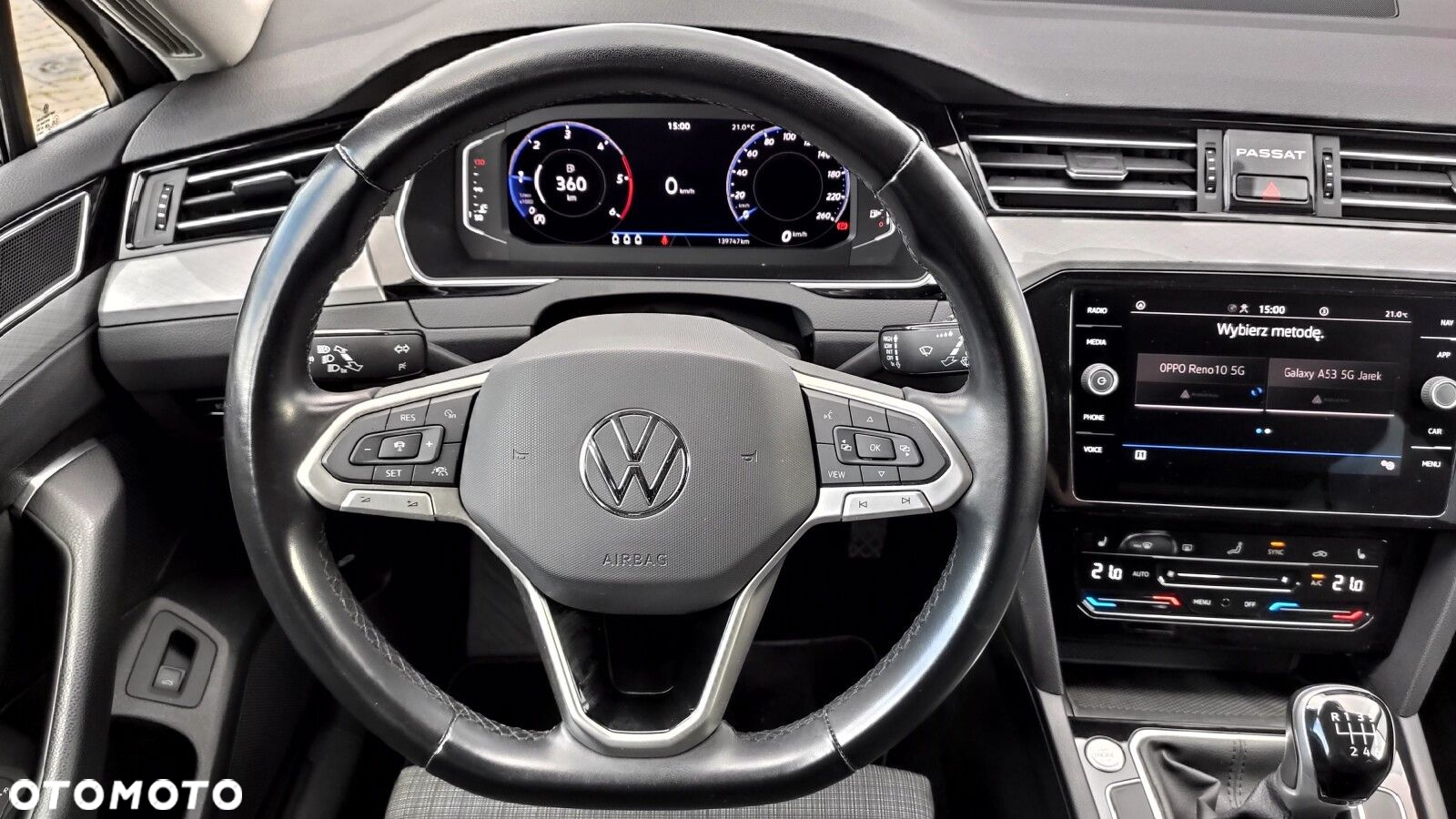 Volkswagen Passat - 12