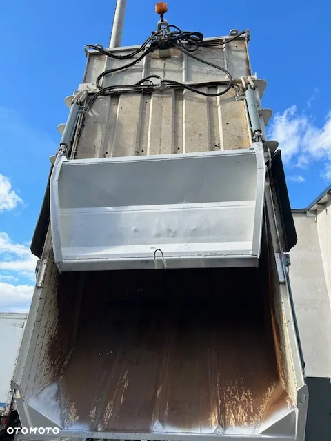 Isuzu M55 Śmieciarka FARID MK1 7m3 Euro 6 - 13