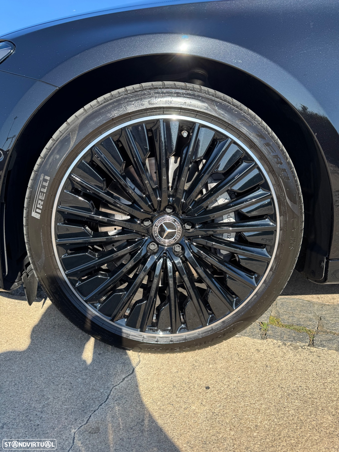Mercedes-Benz E 300 e AMG Line - 8