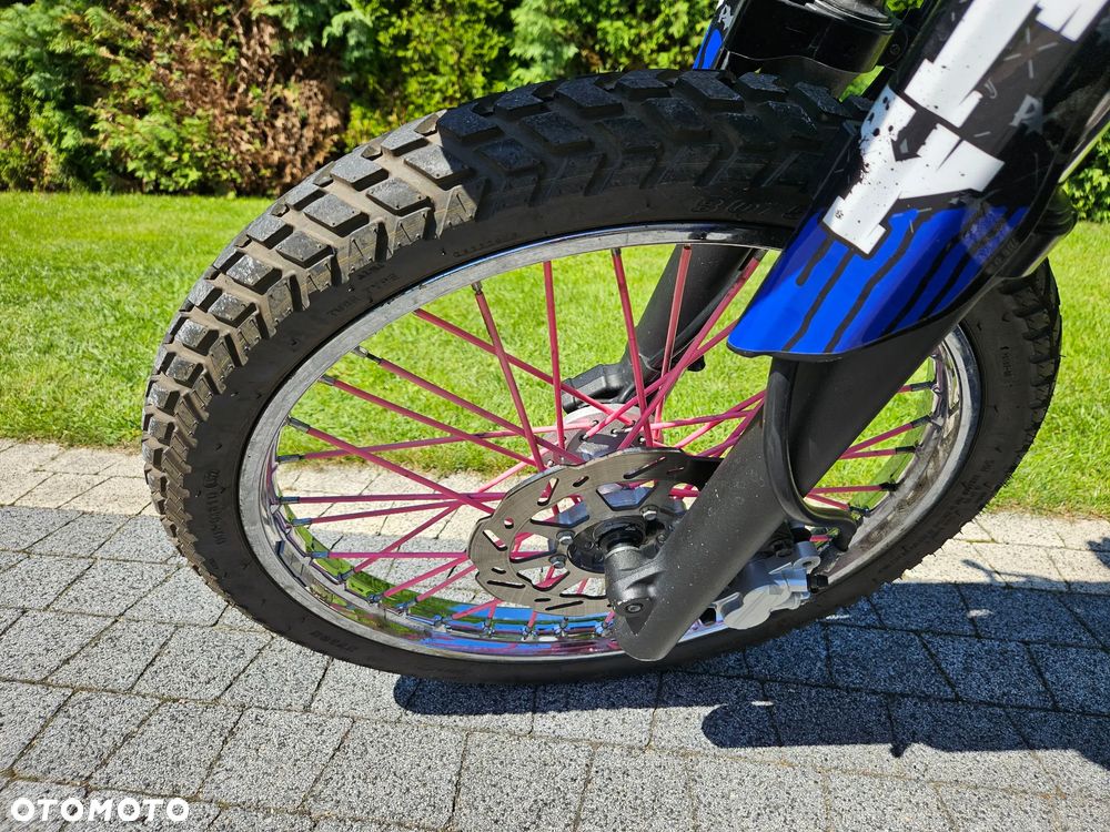 Yamaha WR - 13