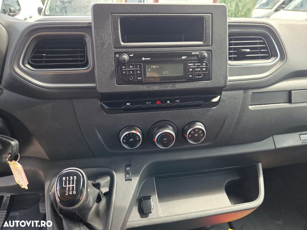 Renault New Master L2H2 - 17