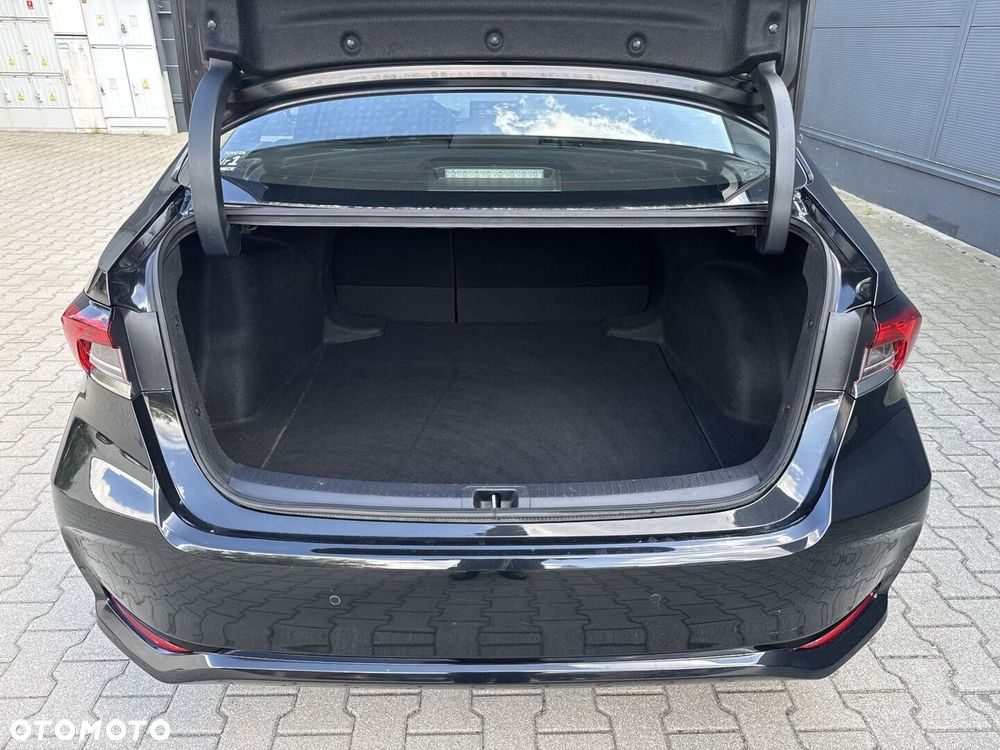 Toyota Corolla 1.8 Hybrid Comfort - 24