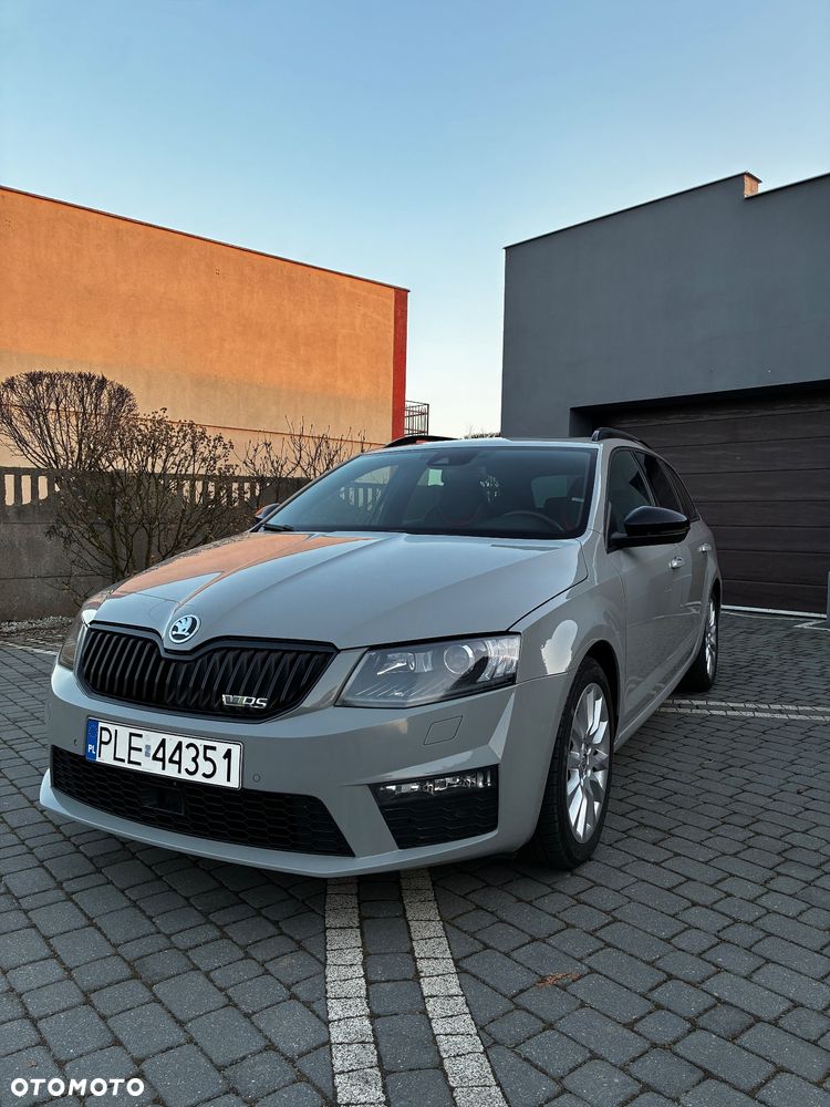 Skoda Octavia 2.0 TDI RS - 1