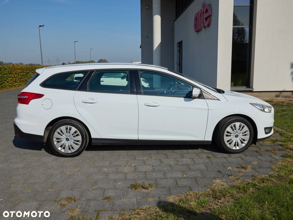 Ford Focus 2017 photo 4