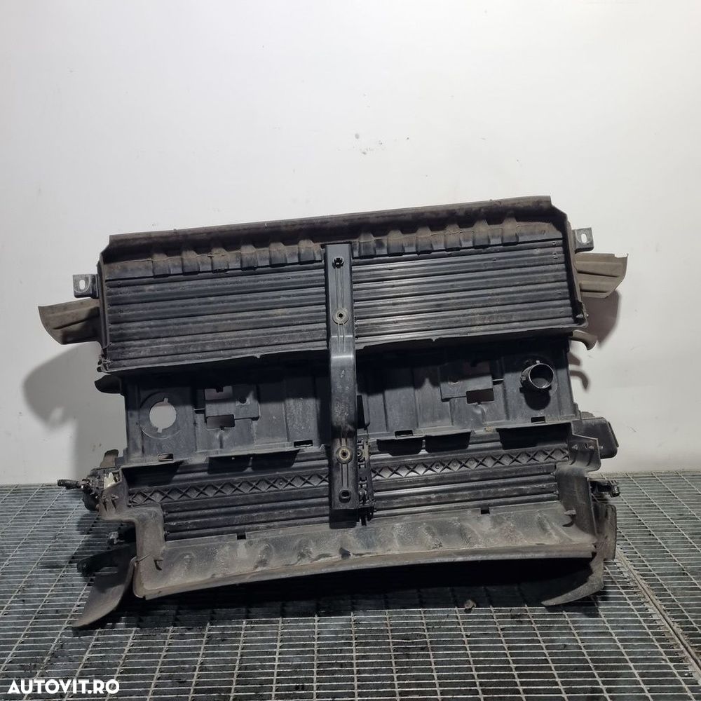 Deflector aer radiator Ford Kuga II 2012 - 2014 Frozen White 5D (1506) - 4